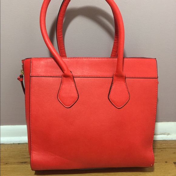 Large Aldo Tote - Picture 4 of 8